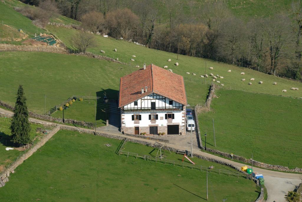 Casa Rural Petisansenea II Zuaztoy de Azpilcueta Exteriör bild